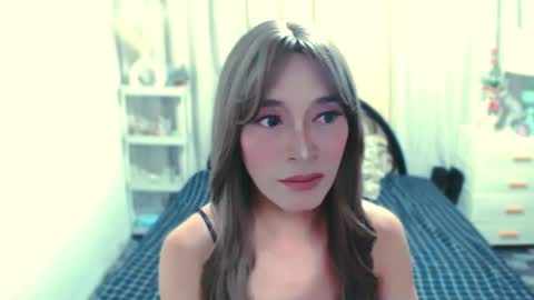 Snapshot of sexy_yllona chatting on 26, 4, 2026 sexy_yllona online show from 26, 4, 2026