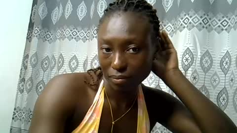 Snapshot of sexy_zola chatting on 27, 7, 2026 Im Zola online show from 27, 7, 2026