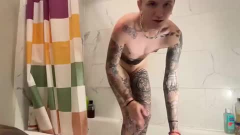Snapshot of sexyaltftm chatting on 9, 6, 2026 Ollie online show from 9, 6, 2026