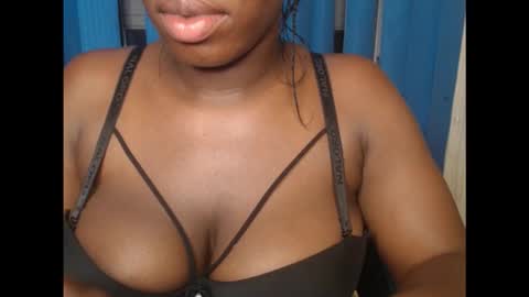 Snapshot of sexyannx chatting on 15, 9, 2025 sexyannx online show from 15, 9, 2025