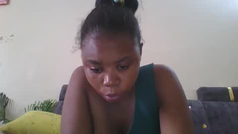 Snapshot of sexyapple2023 chatting on 12, 2, 2025 ashley online show from 12, 2, 2025