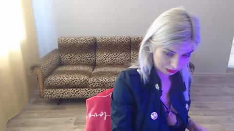 sexybeatriice online show from 18, 2, 2025