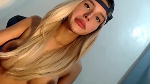 Seraphina Blaze online show from 18, 2, 2025