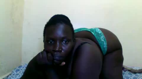 Snapshot of sexyblackberry7 chatting on 3, 2, 2025 MAUREEN online show from 3, 2, 2025