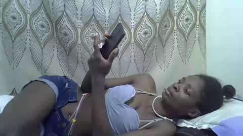 Snapshot of sexyboobies22 chatting on 19, 10, 2025 sexyboobies22 online show from 19, 10, 2025