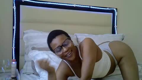 Snapshot of sexyboobs16 chatting on 20, 11, 2025 sexyboobs16 online show from 20, 11, 2025