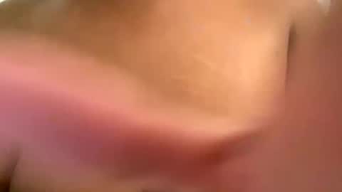 Snapshot of sexybrown05 chatting on 2, 1, 2025 Sexybrowngirl online show from 2, 1, 2025