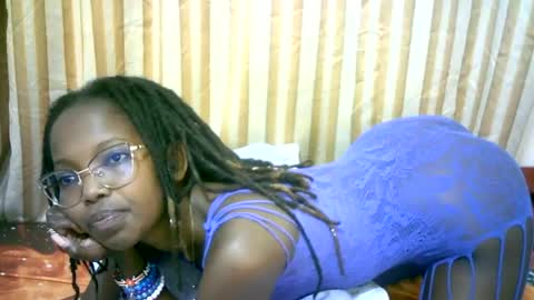 Snapshot of sexycandy2389 chatting on 19, 6, 2026 Candy online show from 19, 6, 2026