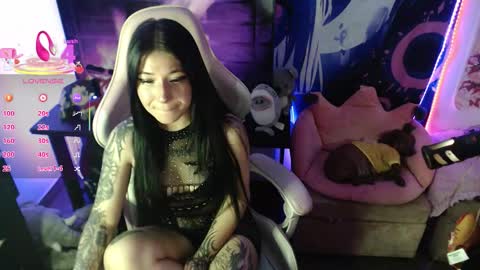 Snapshot of sexycarriie chatting on 13, 3, 2026 Carrie online show from 13, 3, 2026