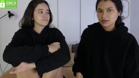 chanell and yina online show from 18, 2, 2026