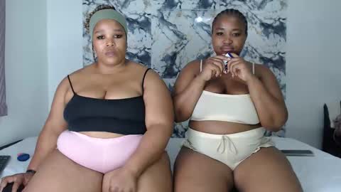 Snapshot of sexychill2000 chatting on 30, 5, 2026 SEXYCHILL online show from 30, 5, 2026