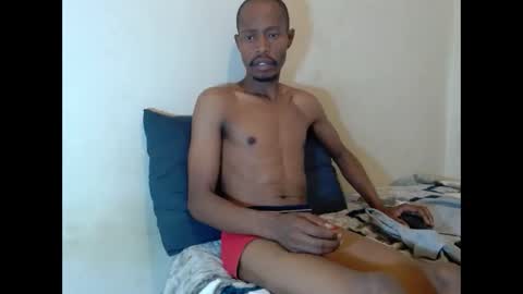 Snapshot of sexycouplexx01 chatting on 6, 3, 2026 sexycouplexx01 online show from 6, 3, 2026