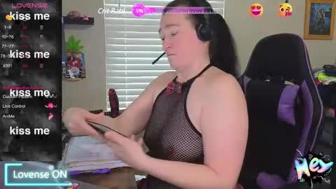 Snapshot of sexydistraction1 chatting on 5, 2, 2025  SexyDistraction  online show from 5, 2, 2025