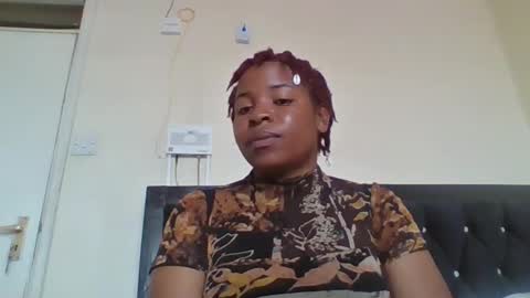 Snapshot of sexydivaslut_2 chatting on 8, 4, 2026 sexydivaslut_2 online show from 8, 4, 2026