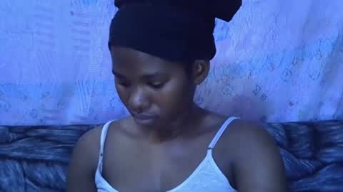 Snapshot of sexydoll002 chatting on 17, 9, 2025 sexydoll002 online show from 17, 9, 2025