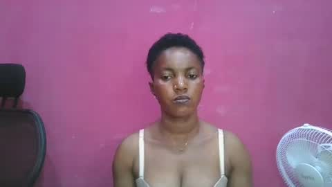 Snapshot of sexydoll32 chatting on 17, 3, 2026 sexydoll32 online show from 17, 3, 2026