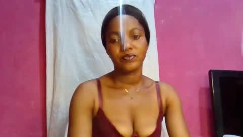 Snapshot of sexydoll32 chatting on 2, 4, 2026 sexydoll32 online show from 2, 4, 2026
