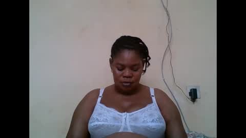 Snapshot of sexydove2 chatting on 2, 11, 2025 EMILY online show from 2, 11, 2025