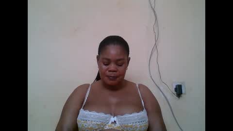 Snapshot of sexydove2 chatting on 9, 11, 2025 EMILY online show from 9, 11, 2025