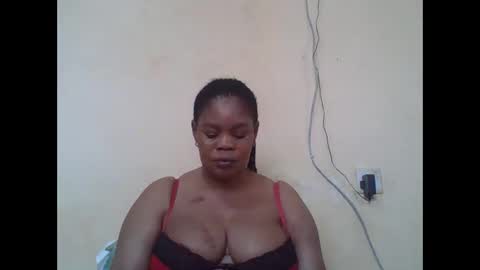 Snapshot of sexydove2 chatting on 1, 12, 2025 EMILY online show from 1, 12, 2025