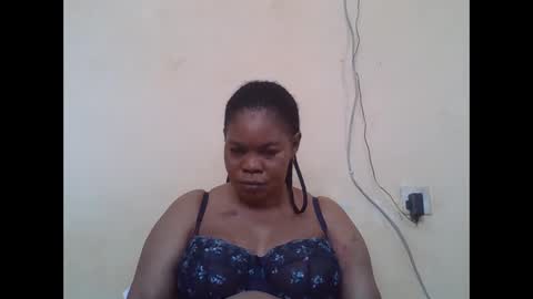 Snapshot of sexydove2 chatting on 2, 12, 2025 EMILY online show from 2, 12, 2025