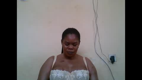 Snapshot of sexydove2 chatting on 3, 12, 2025 EMILY online show from 3, 12, 2025