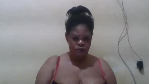 Snapshot of sexydove2 chatting on 4, 7, 2026 EMILY online show from 4, 7, 2026