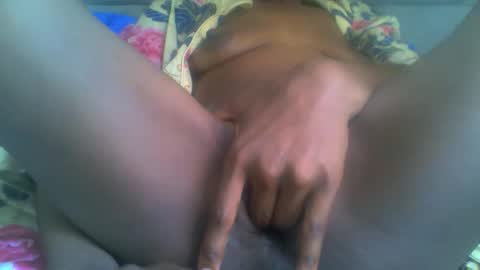 Snapshot of sexyebony81 chatting on 18, 3, 2026 sexyebony81 online show from 18, 3, 2026