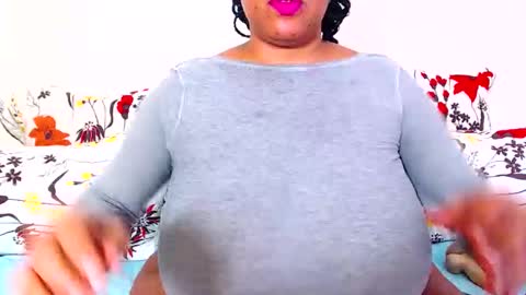 Snapshot of sexyebonylove89 chatting on 14, 9, 2025 sexyebonylove89 online show from 14, 9, 2025