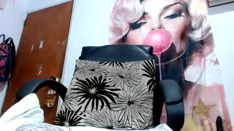 Snapshot of sexyfavgirl chatting on 6, 7, 2026 Mary online show from 6, 7, 2026