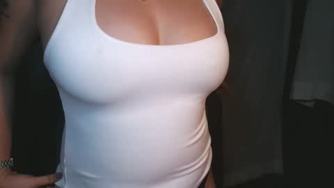 Snapshot of sexyheartyy chatting on 12, 4, 2026 Heart online show from 12, 4, 2026