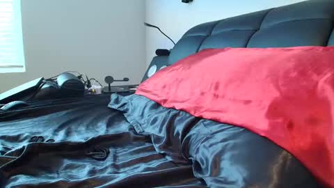 sexyhornyman1993 online show from 8, 2, 2025