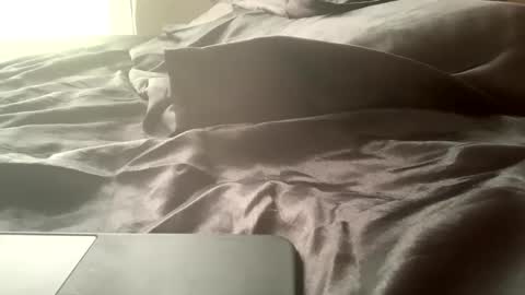 sexyhornyman1993 online show from 12, 1, 2026