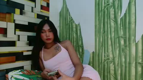 sexyhornyts4u online show from 8, 11, 2025