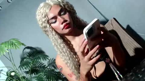 sexyhotbabe18 online show from 5, 3, 2026