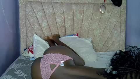 Snapshot of sexyicey99 chatting on 15, 5, 2026 SexyIcey online show from 15, 5, 2026