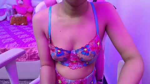sexyislive online show from 2, 3, 2025