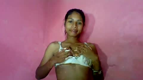 Snapshot of sexyjolie586 chatting on 27, 6, 2026 sexyjolie586 online show from 27, 6, 2026
