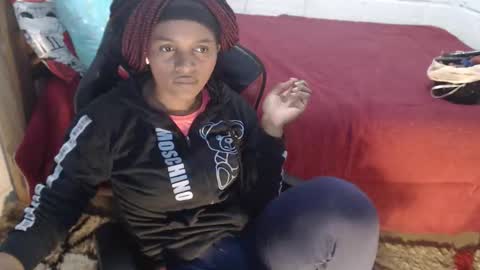sexyjustin202 online show from 4, 6, 2026
