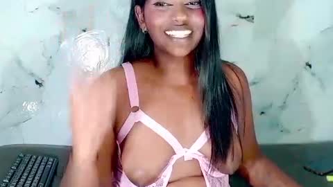 SexyKitten147 online show from 22, 6, 2026