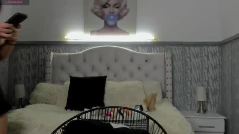 Snapshot of sexylaurita4u chatting on 19, 3, 2026 laura online show from 19, 3, 2026