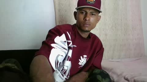 Snapshot of sexyleon69 chatting on 16, 3, 2026 Sexy leon online show from 16, 3, 2026