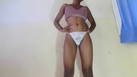 Snapshot of sexylittlebitch261 chatting on 8, 3, 2026 Elania online show from 8, 3, 2026