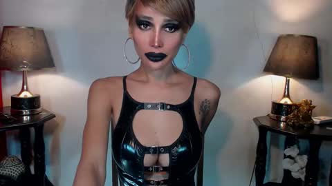 Snapshot of sexylusty2258 chatting on 28, 5, 2026 Queen Sofia online show from 28, 5, 2026
