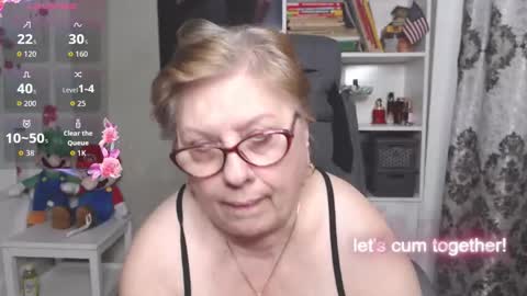 Snapshot of sexylynette4u chatting on 19, 1, 2026 sexylynette4u online show from 19, 1, 2026