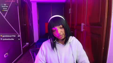 Snapshot of sexynaf chatting on 10, 1, 2025 N A F online show from 10, 1, 2025