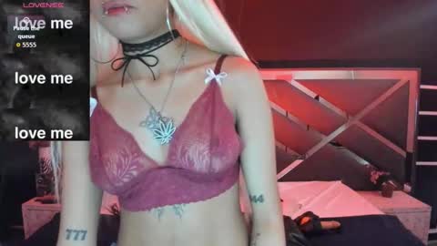 Snapshot of sexynaf chatting on 29, 9, 2025 N A F online show from 29, 9, 2025