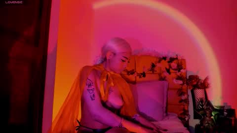 Snapshot of sexynaf chatting on 29, 10, 2025 N A F online show from 29, 10, 2025