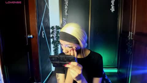 Snapshot of sexynaf chatting on 20, 11, 2025 N A F online show from 20, 11, 2025