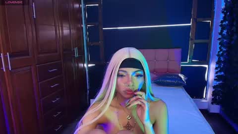 Snapshot of sexynaf chatting on 22, 11, 2025 N A F online show from 22, 11, 2025